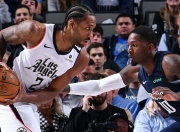 Leisu-包含Ming回归赛场，势不可挡首场状态亮眼，快船观众沸腾！的词条