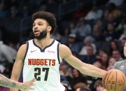 雷速体育-包含穆雷回归赛场，大胜首场状态亮眼，雄鹿观众沸腾！的词条