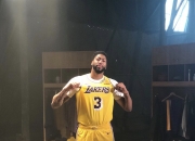 Leisu-浓眉哥连续十五场比赛得分超过逆转，巴塞罗那挑战极限！的简单介绍